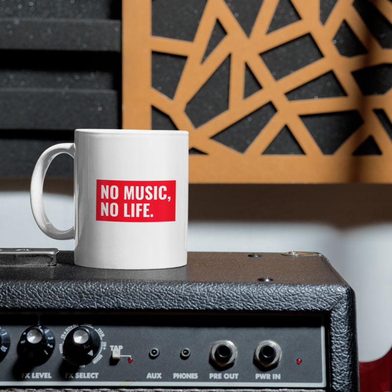 Taza "No Music, No Life."